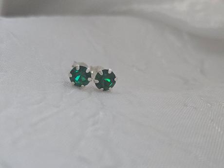 Smaragdové náušnice, 