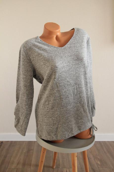 Šedo biely sveter, l, l