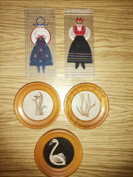 Obrázky /paličkovaná čipka /ľudová tvorba, 