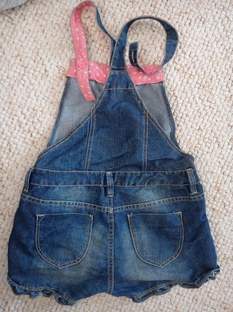 Šortky s trakmi, 152