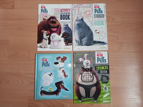 The secret life of pets activity sticker colouring, 