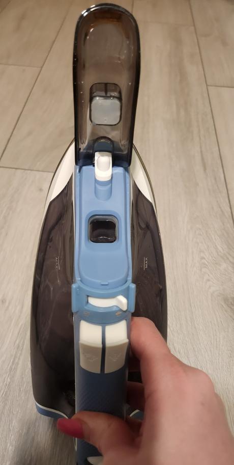 Žehlička rowenta dx1531,2200w, rowenta