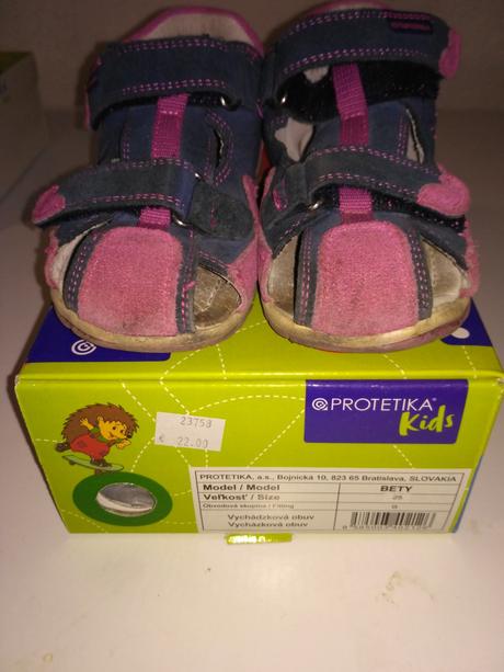 Sandalky, protetika,25