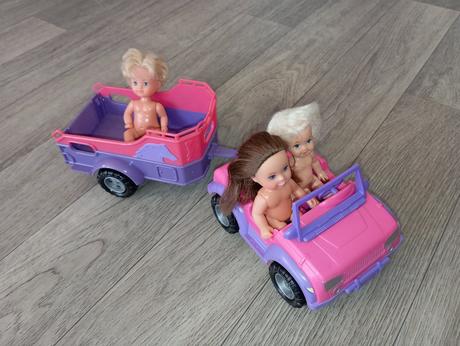 Barbie autíčko s prívesom, 