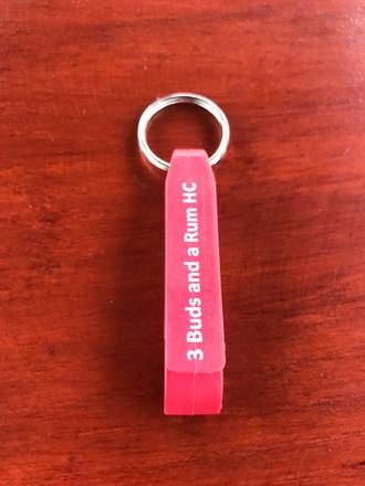 Otvárač na fľaše s krúžkom na kľúče,