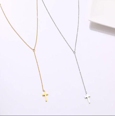 Retiazka s príveskom krížik,