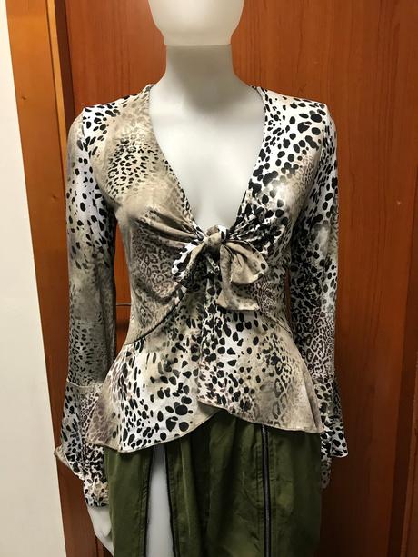 Tričko s viazaním a volánovými rukávmi, 36/38, bonprix,38