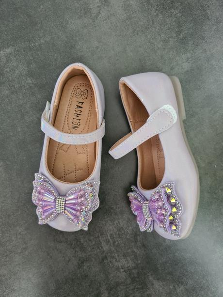 Balerínky s krásnou mašľou, 27