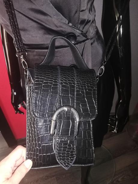 Kožená crossbody kabelka,