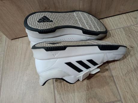 Botasky, adidas,32