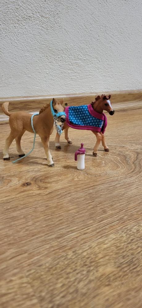 Schleich koníky, 