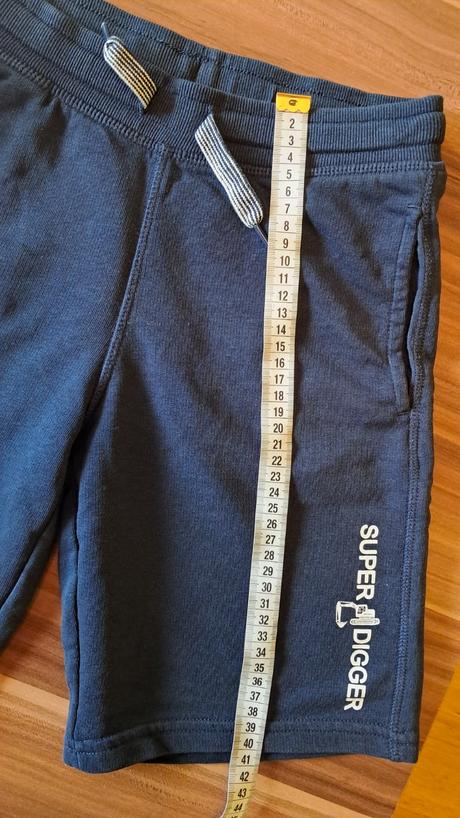 Kraťasy 140 - 3 ks, c&a,140