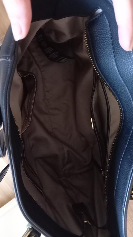 Kabelka guess, guess