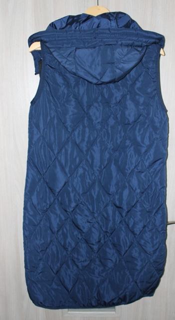 Tmavo-modrá vesta č.s, s