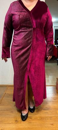 Spoločenské šaty zamatové, 46