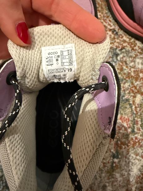Ecco topanky, ecco,39