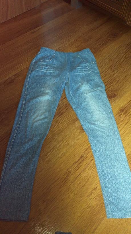 Tenučké legínky, 122