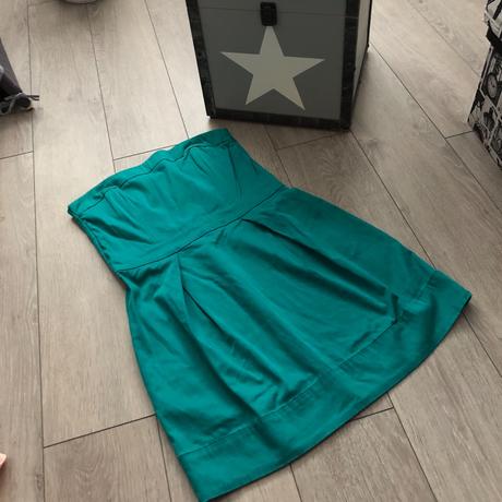 Tyrkysovo-zelené šaty, s