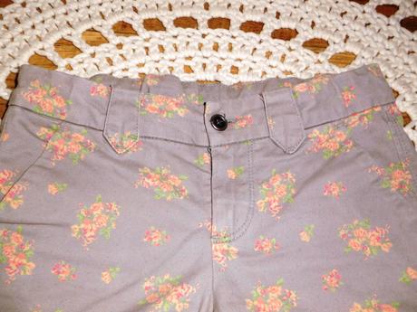 Prekrásne kvalitné šortky-kraťasky super stav 134, benetton,134
