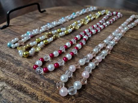 Naramky a nahedelniky na venčekovú slavnost,