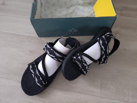 Dámske trekové sandále, 38