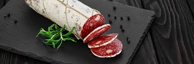 Môže biely obal maďarskej salámy spôsobiť problémy?