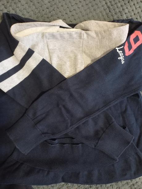 Sveter s kapucňou, reserved,152