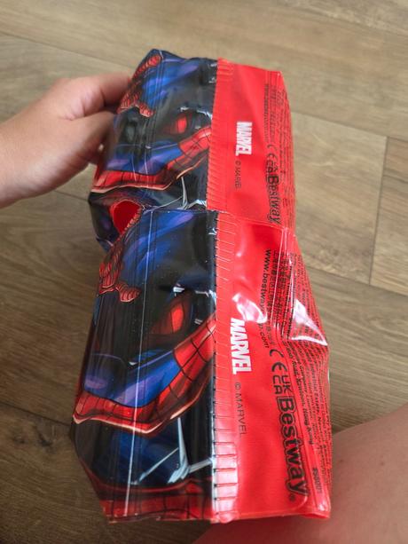 Spiderman nafukovacie koleso a rukávniky,