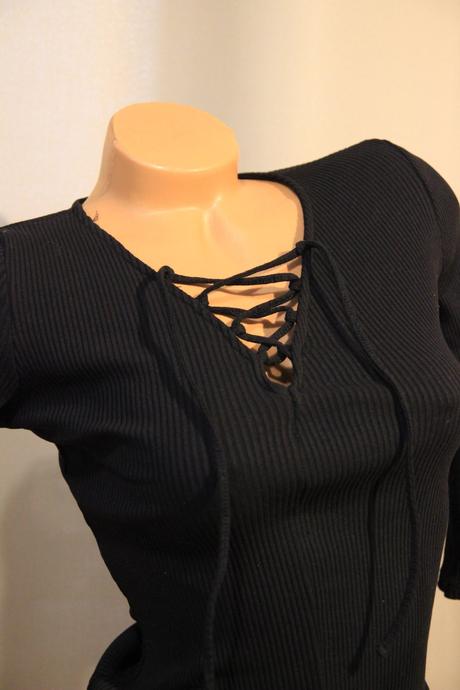 Čierny body top so šnurovačkou, xs/s, xs