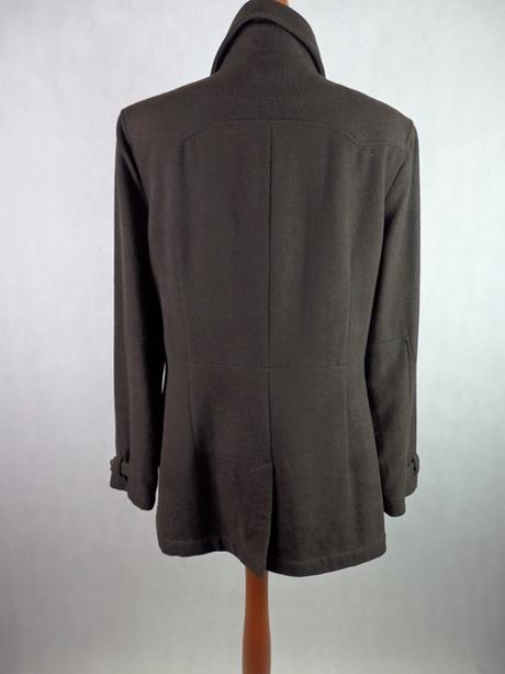 Luxusný tmavohnedý kabát, 42