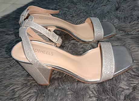 Strieborné sandále, 39