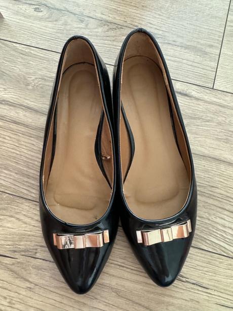 Dámske čierne baleriny 38, 38