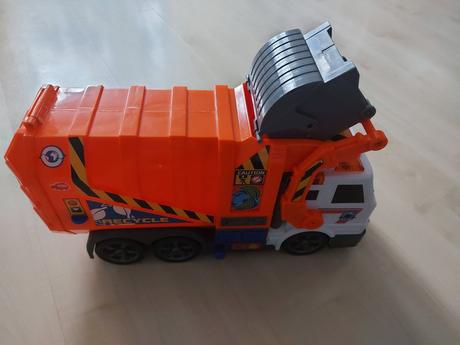 Smetiarske auto velke, 