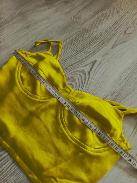 Saténovy crop top, new yorker,32