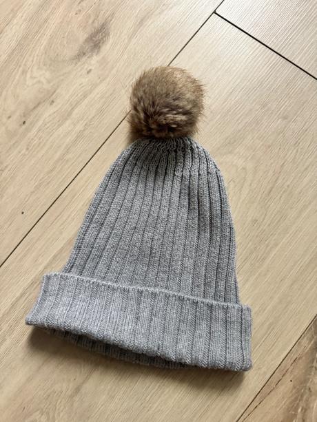 Čiapka s brmbolcom h&m, h&m,74