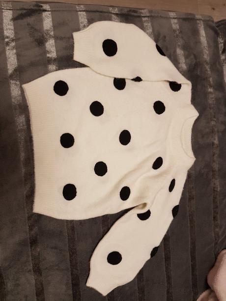 Sveter, reserved,110