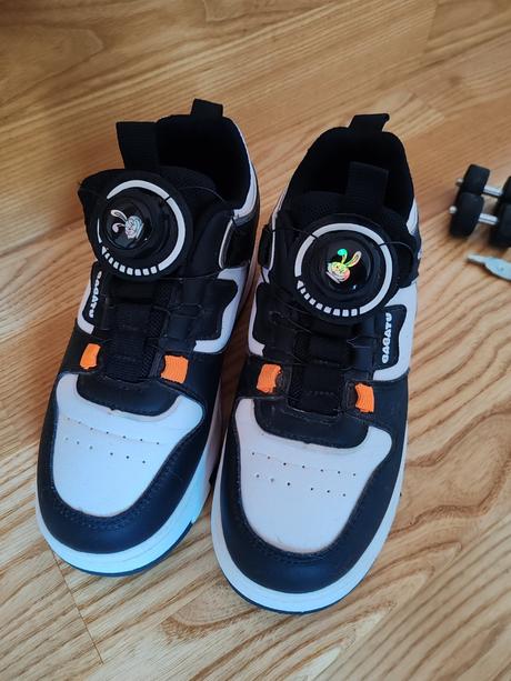 Tenisky aj na kolieska, 34