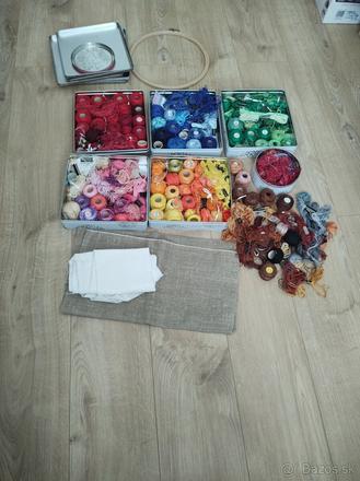 Nikty na vyšívanie, dózy, kruh, 