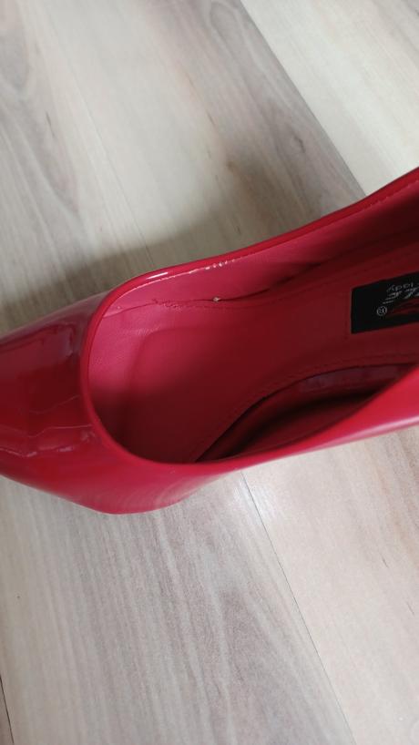 Červené lakované lodičky, 36