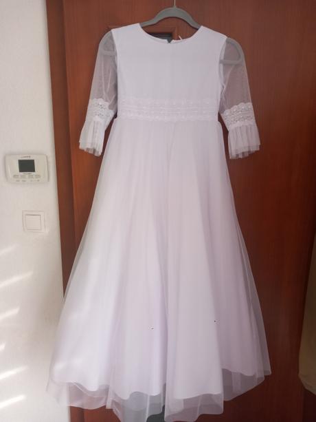 Šaty na 1 sväté prijímanie, 146