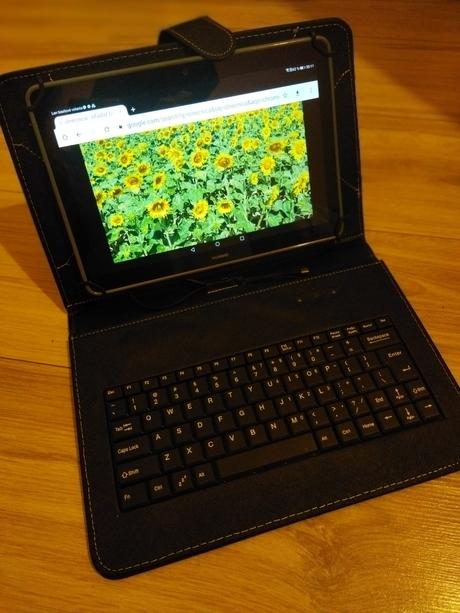 Predám puzdro na tablet s integrovanou klávesnicou, huawei
