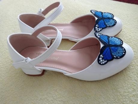Motýlikove topánky, 33