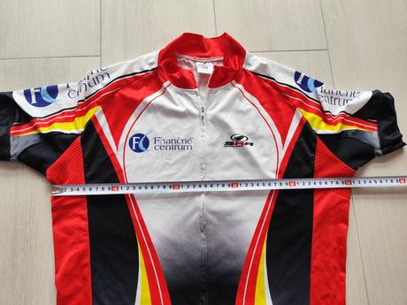 Predam cyklo dres, 