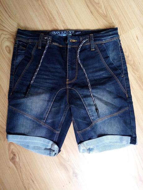 Chlapčenské rifľové kraťasy., 182