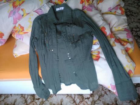 Málo nosená elegantná blúzka, s