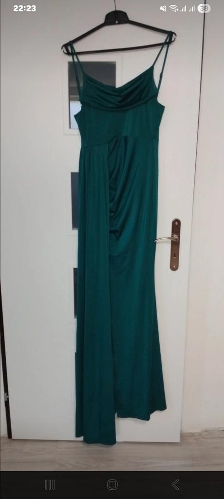 Smaragdovo zelené spoločenské šaty, s