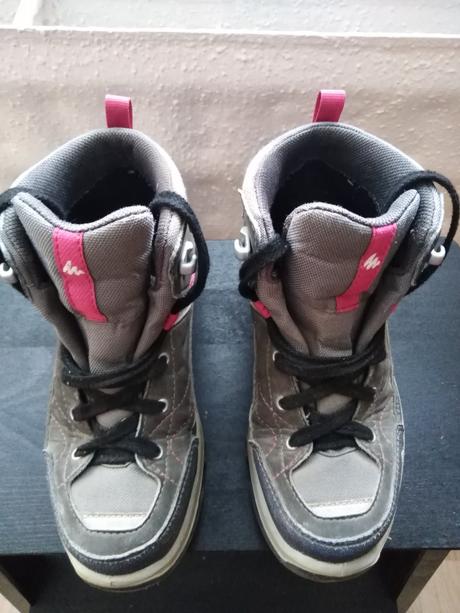 Turisticke topánky, 33