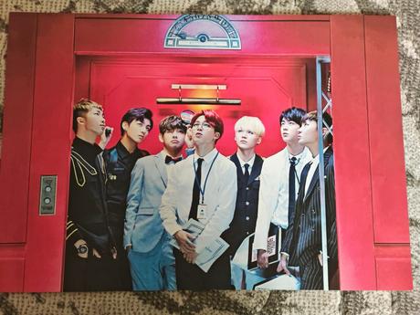 Trendy k-pop plagáty 4 ks,