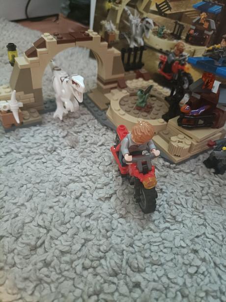 Lego jurassic world, 