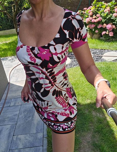 Ciernoruzovo biele satocky, 36